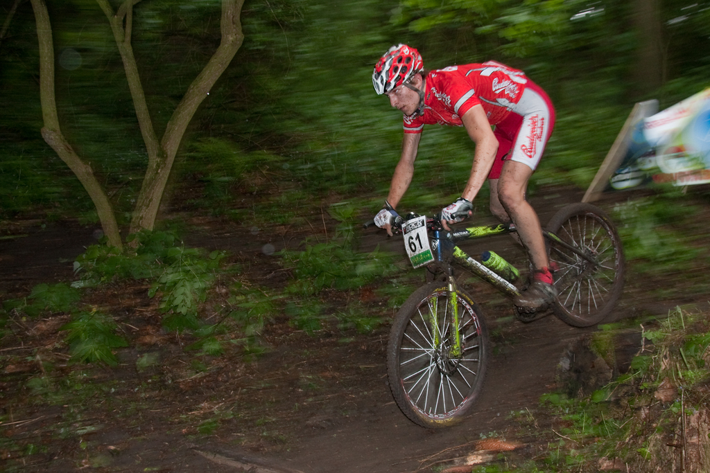 7590_iso800_2009-05-16_-_16_27_24.jpg